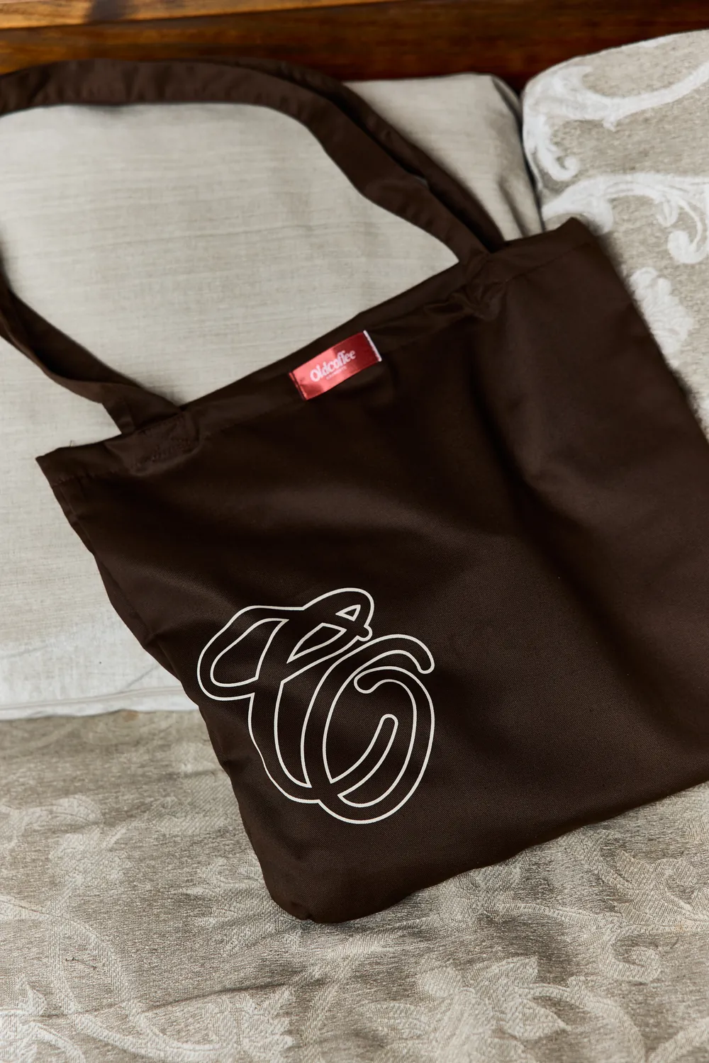Tote bag personalizada Old Coffee com a frase Made for Slow Mornings